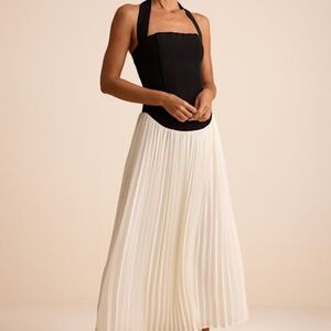 Lulus Suri Black And Ivory Mixed Media Halter Maxi Dress - Size XS